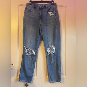 American Eagle Mom Jeans